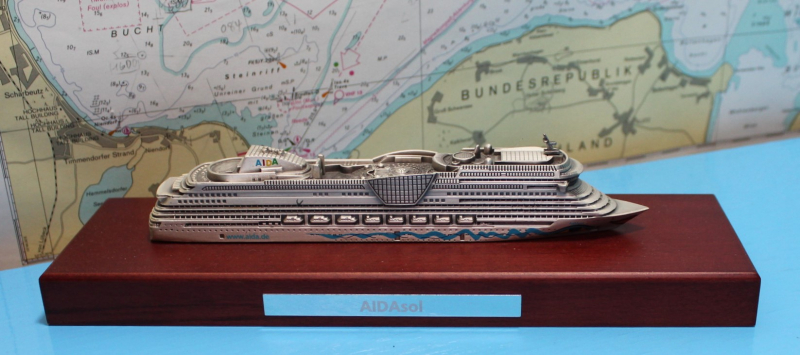Kreuzfahrtschiff "AIDAsol" modernisierte Sphinx-Klasse graue Ausführung (1 St.) D 2011 in 1:1400